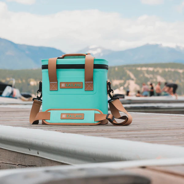 Durable and lightweight cooler with a 10-can capacity, perfect for travel