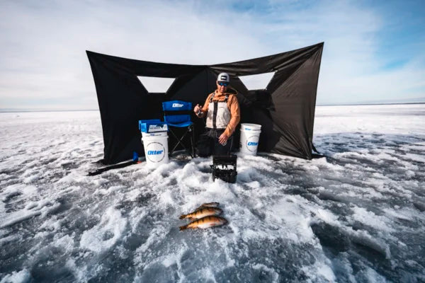 Otter Windbreak V-Hub ice fishing wind shelter