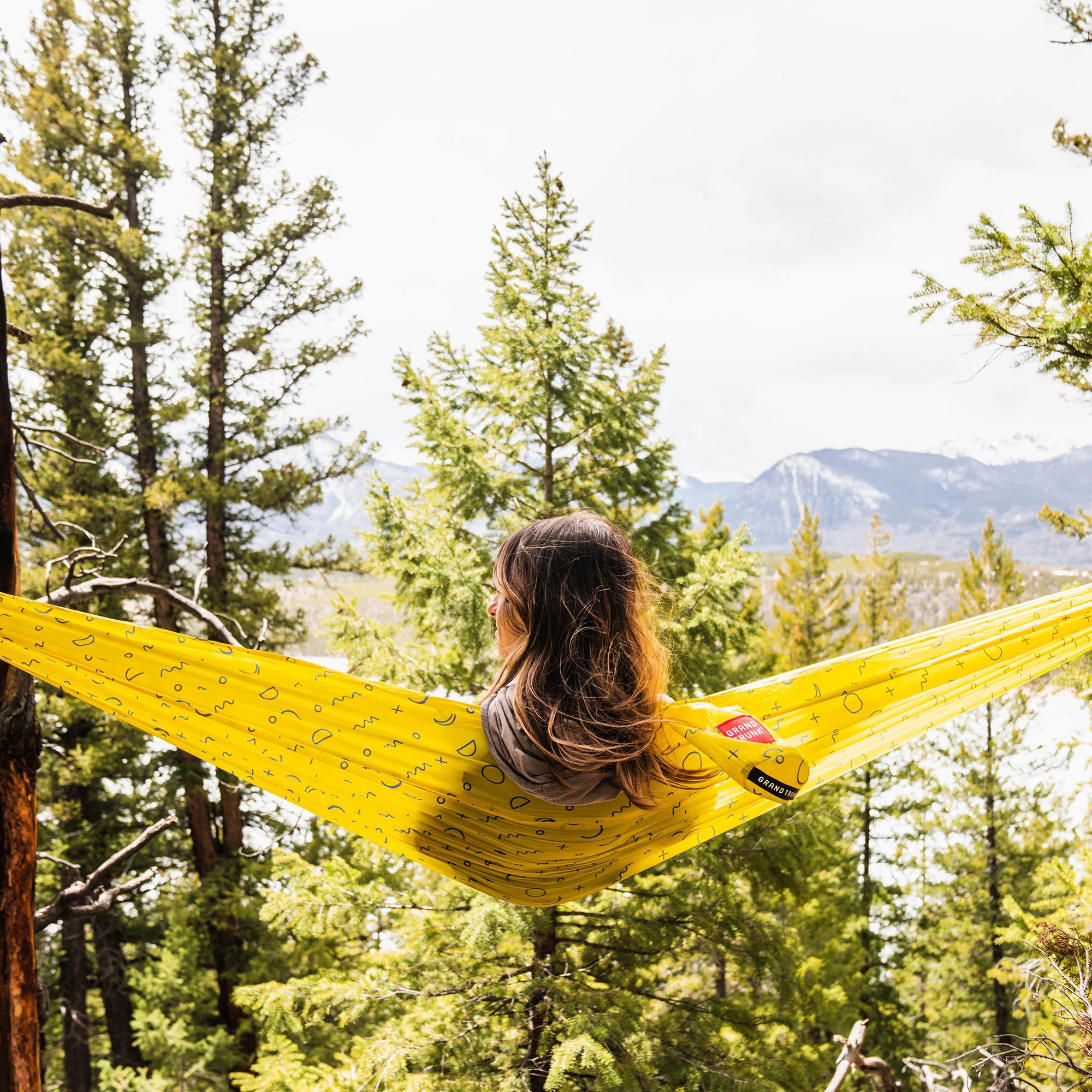 Heavy-duty yet lightweight hammock engineered for comfort, strength, and portability
