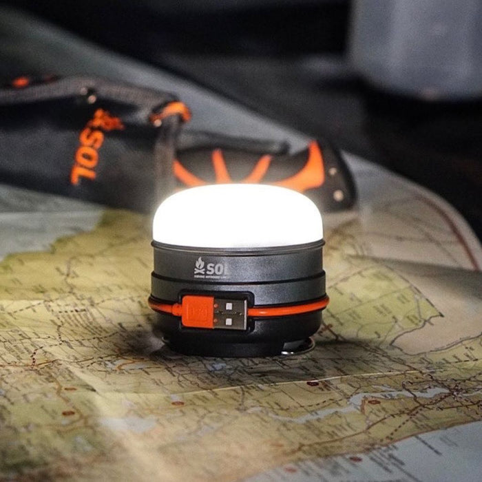 Venture Light 3000 rechargeable camping lantern with 220 lumens

