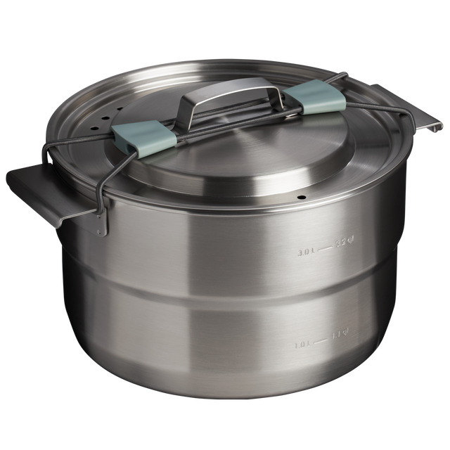 Wildfare Core outdoor cookset with fry pan and 4 qt stock pot