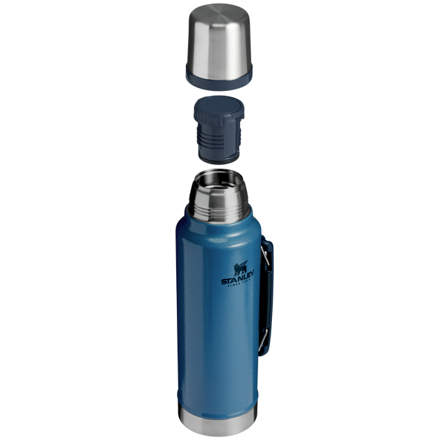 Stainless steel insulated bottle with twist and pour stopper