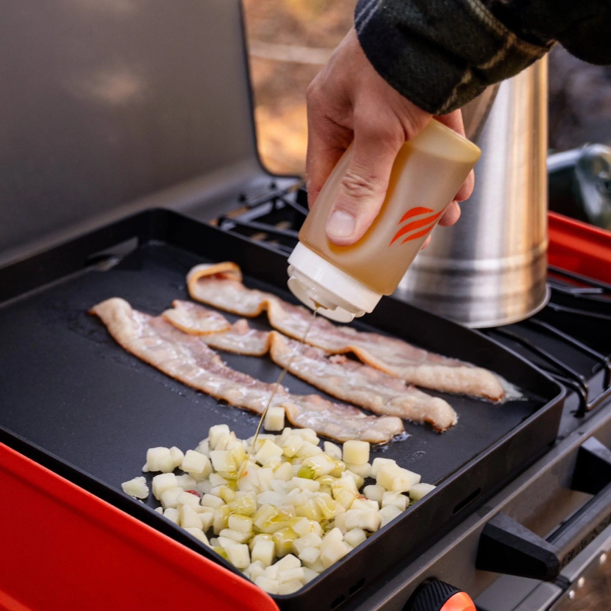 Blackstone silicone griddle tools with scraper and leak resistant squeeze bottles