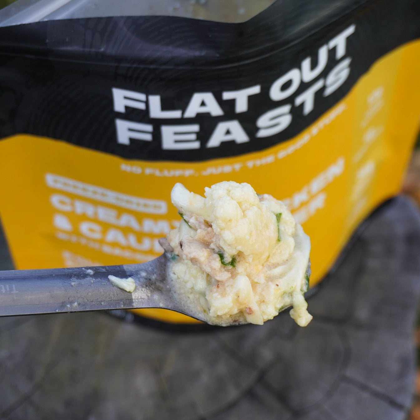 High-protein freeze-dried chicken and cauliflower with bacon bits