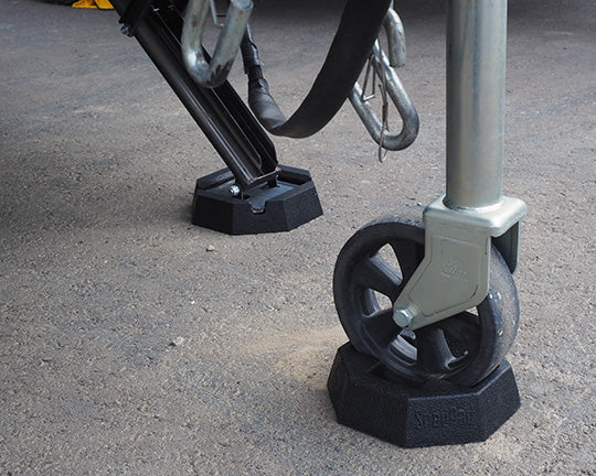 SnapPad The Donut stabilizing tongue jack wheel on RV trailer