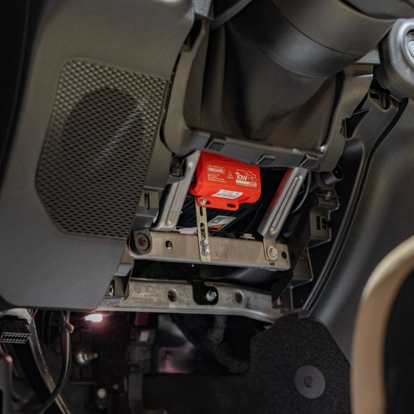 REDARC Tow-Pro Liberty proportional brake controller for trucks and tow vehicles