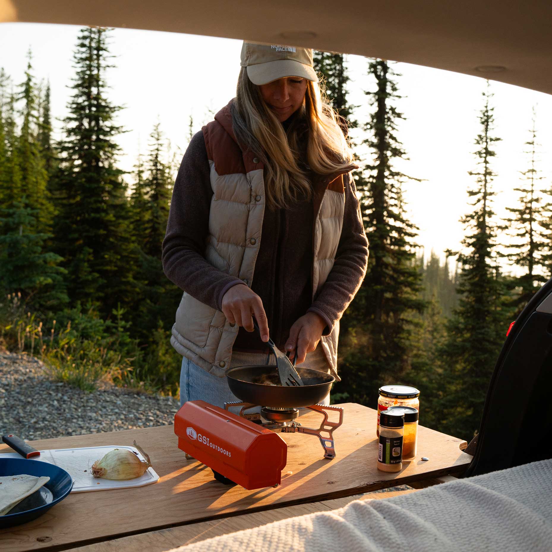 Portable Stove for Stews, Chilis, and Frying

