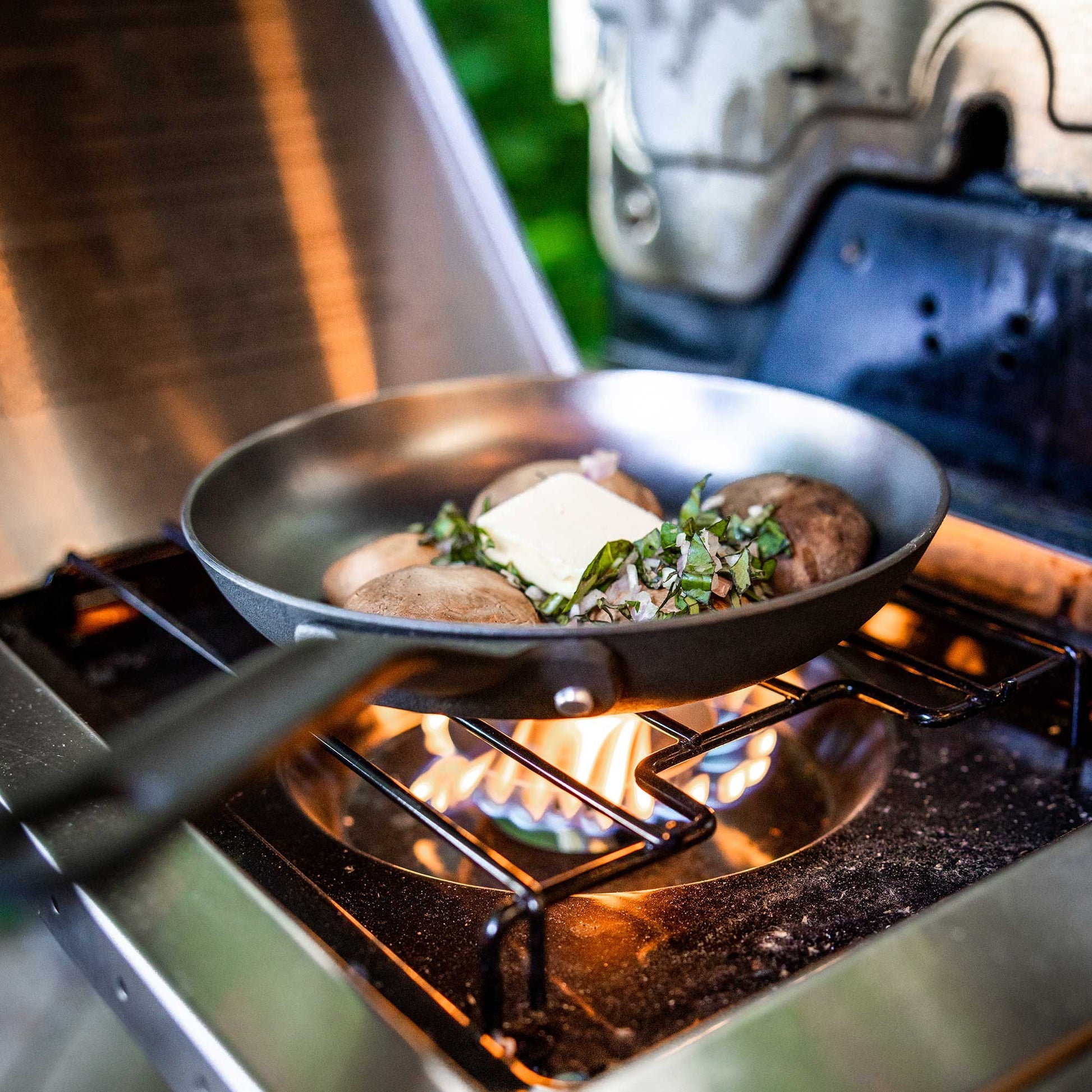 lightweight cast iron skillet for induction stove