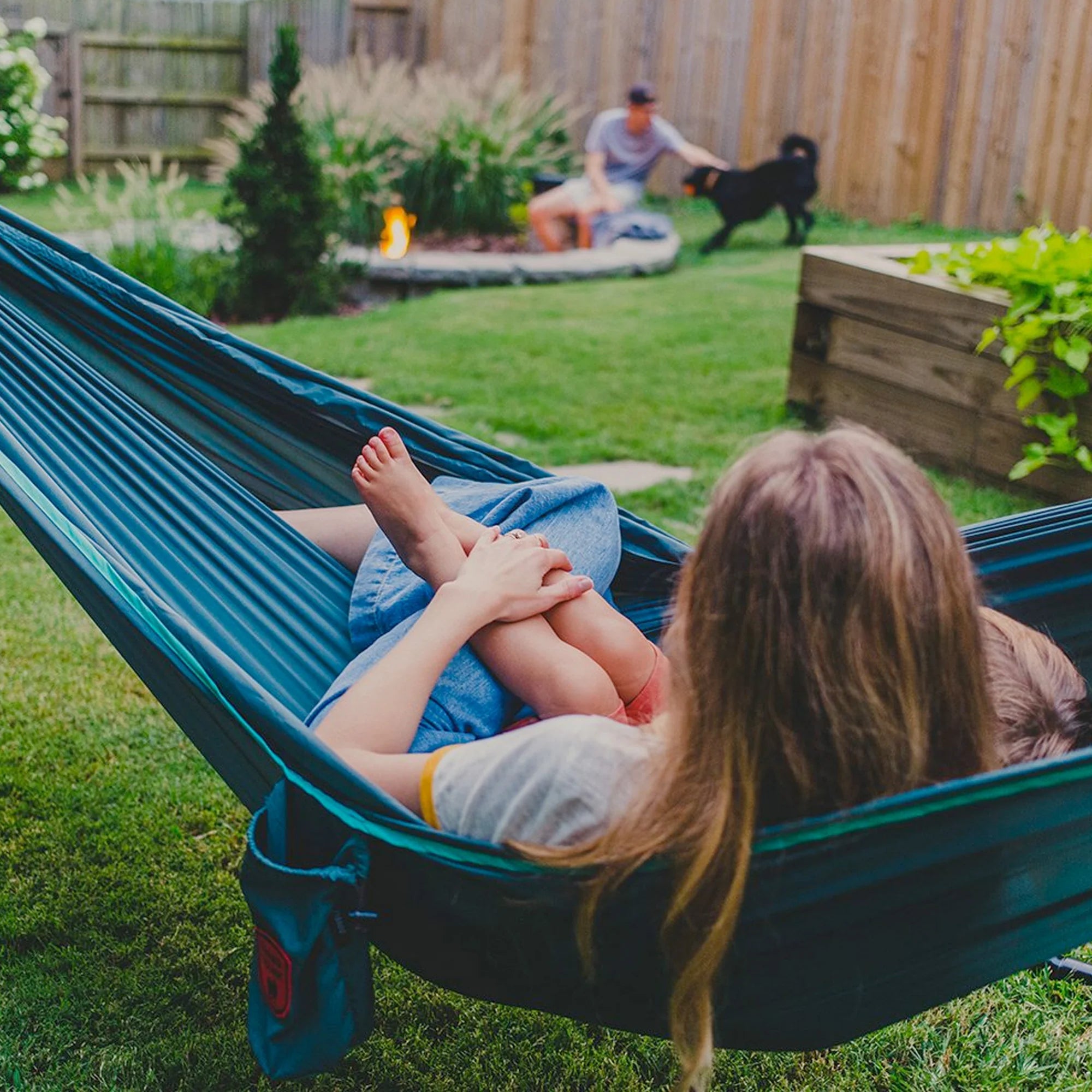 Outdoor hammock with fast-drying fabric ideal for camping, hiking, and beach relaxation
